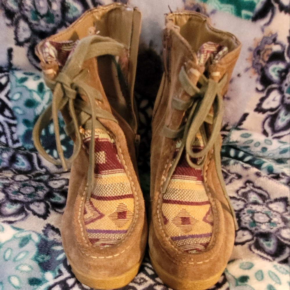 Seychelles wedge booties